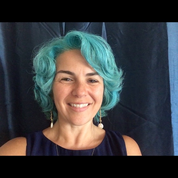 Meet your Posher, Olivia - Picture 2 of 3